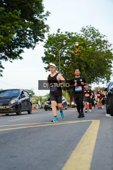 Runner Photo 4198496
