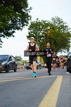 Runner Photo 4198500