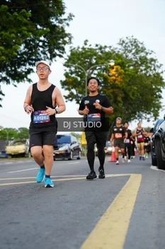Runner Photo 4198507