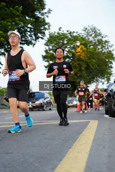 Runner Photo 4198510