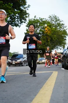 Runner Photo 4198511