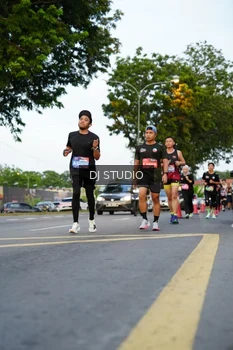 Runner Photo 4198521