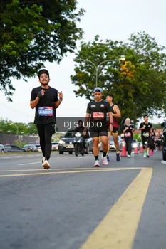Runner Photo 4198524