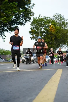 Runner Photo 4198528