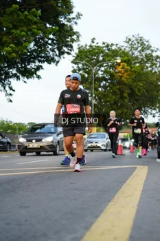 Runner Photo 4198536