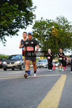Runner Photo 4198539