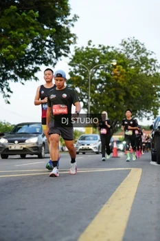 Runner Photo 4198540