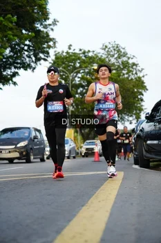 Runner Photo 4198591