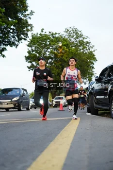 Runner Photo 4198593