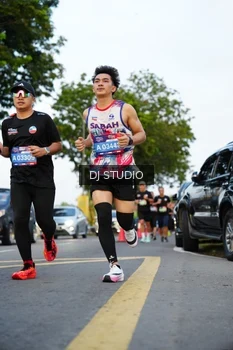 Runner Photo 4198596