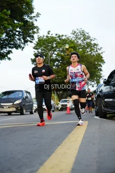 Runner Photo 4198605