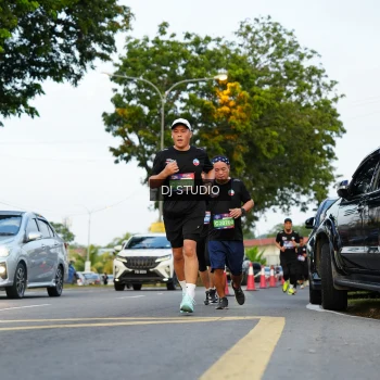 Runner Photo 4198610