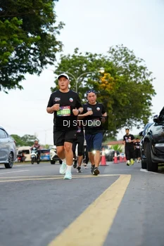 Runner Photo 4198625