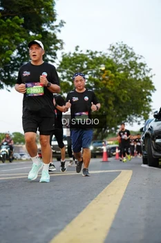 Runner Photo 4198627