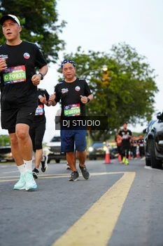 Runner Photo 4198630