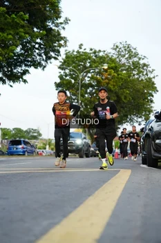 Runner Photo 4198644