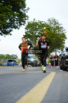 Runner Photo 4198645