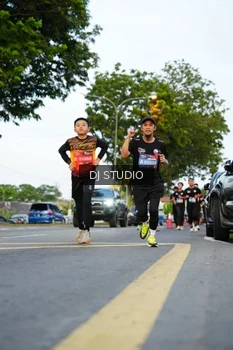 Runner Photo 4198648