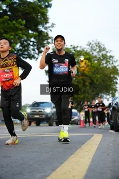 Runner Photo 4198659