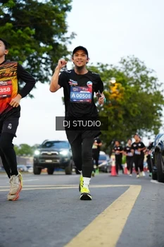 Runner Photo 4198661