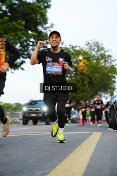 Runner Photo 4198662