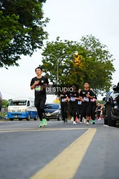 Runner Photo 4198668