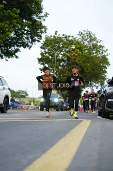 Runner Photo 4198676