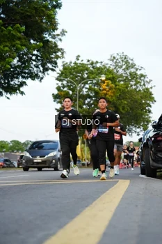 Runner Photo 4198678