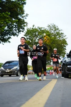 Runner Photo 4198684