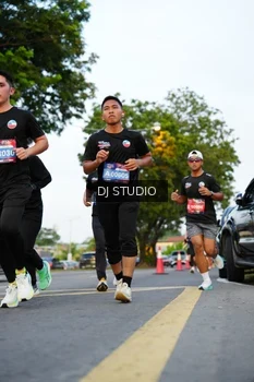 Runner Photo 4198691