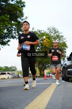 Runner Photo 4198694