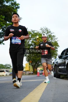 Runner Photo 4198700