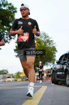 Runner Photo 4198702
