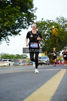 Runner Photo 4198721