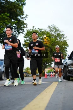 Runner Photo 4198730