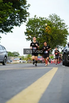 Runner Photo 4198733
