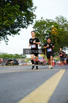 Runner Photo 4198743