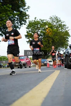 Runner Photo 4198748