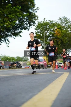 Runner Photo 4198749
