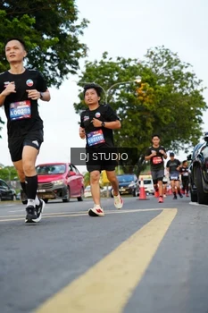 Runner Photo 4198750