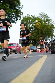 Runner Photo 4198752
