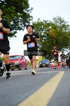 Runner Photo 4198754