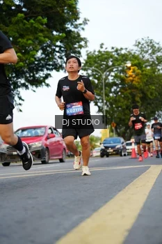 Runner Photo 4198755