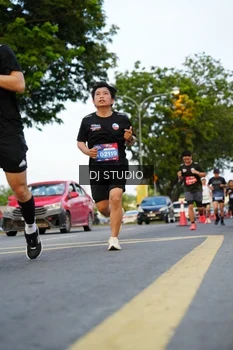 Runner Photo 4198776