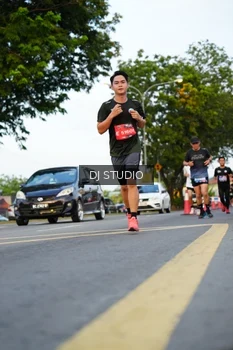 Runner Photo 4198779