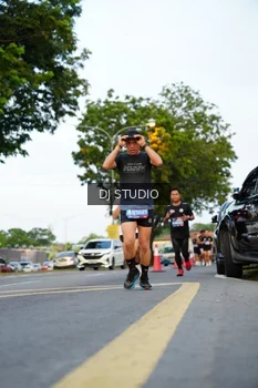 Runner Photo 4198796