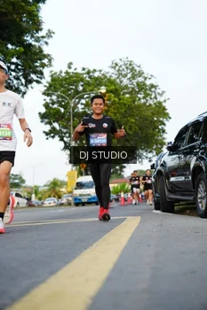 Runner Photo 4198811