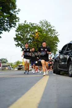 Runner Photo 4198836