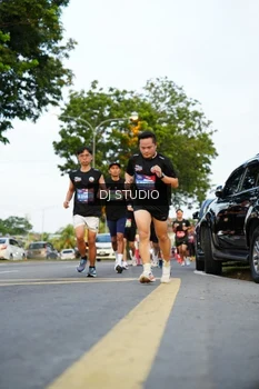 Runner Photo 4198842