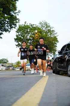 Runner Photo 4198843